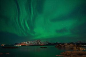 nordlichter-ueber-den-lofoten-win18113_rdax_487x325